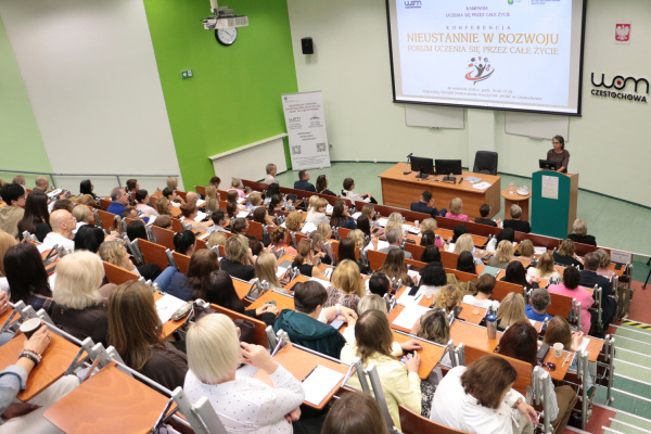 Relacja z konferencji „NIEUSTANNIE W ROZWOJU – Forum uczenia się przez całe życie”