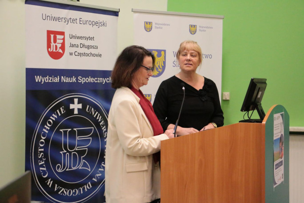 Jak uczyć w cyfrowym świecie? Podsumowanie konferencji naukowo-metodycznej