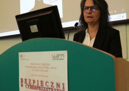 Relacja z konferencji „Bezpieczni w cyberprzestrzeni”