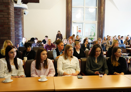 zdj 8 - uczestnicy konferencji