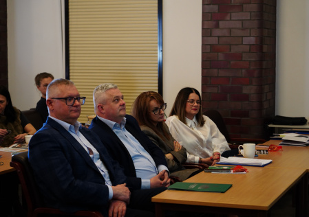 zdj. 3 - przedstawiciele Wydziału Nauk Społecznych Uniwersytetu Jana Długosza, wicedyrektor Śląskiego Ośrodka Doradztwa Rolniczego w Częstochowie