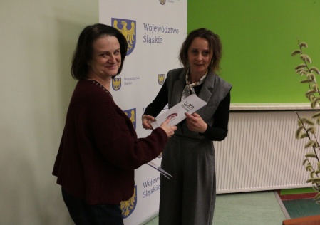 4.wręczenie podziękowania